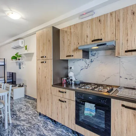 New! Penthouse In By Sf Homes Апартаменты Zejtun